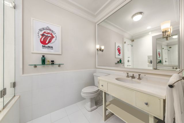 40 E 73rd Street, New York City, NY 10021