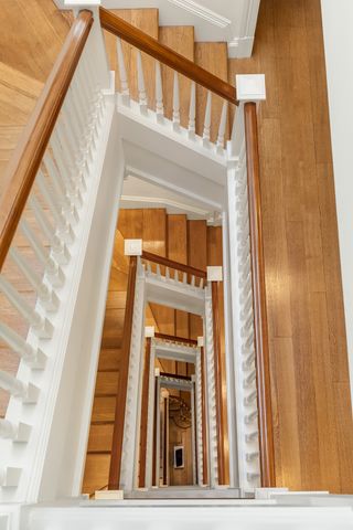 40 E 73rd Street, New York City, NY 10021