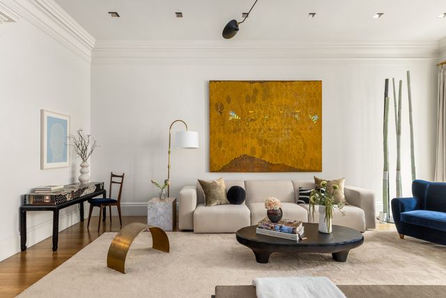 40 E 73rd Street, New York City, NY 10021