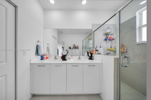 12960 NW 22nd Pl, Miami, FL 33167