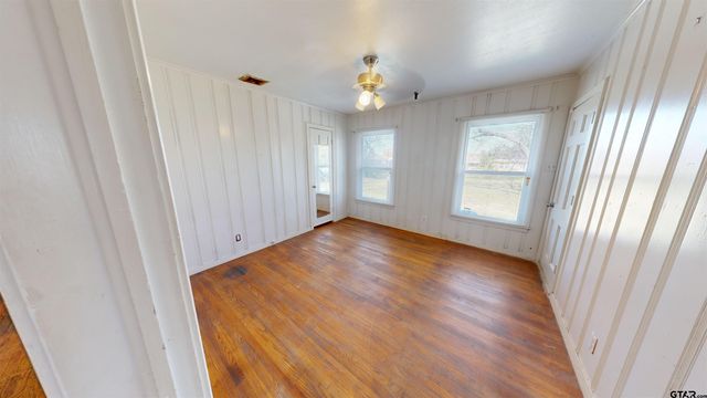 1400 San Antonio, Tyler, TX 75701