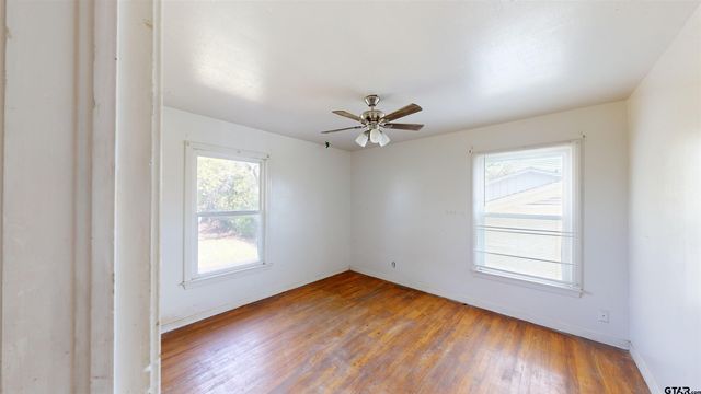 1400 San Antonio, Tyler, TX 75701