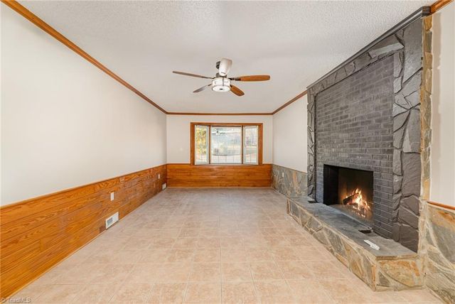 5012 Sitka Road, Walkertown, NC 27051