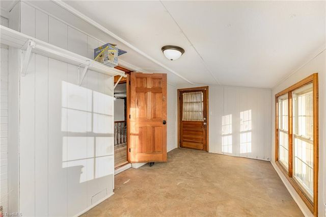 5012 Sitka Road, Walkertown, NC 27051