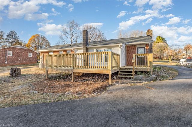 5012 Sitka Road, Walkertown, NC 27051