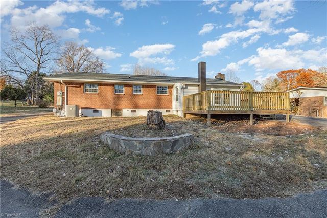 5012 Sitka Road, Walkertown, NC 27051