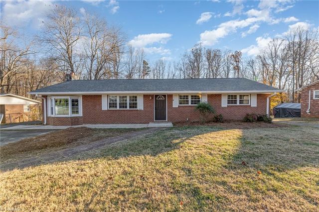 5012 Sitka Road, Walkertown, NC 27051