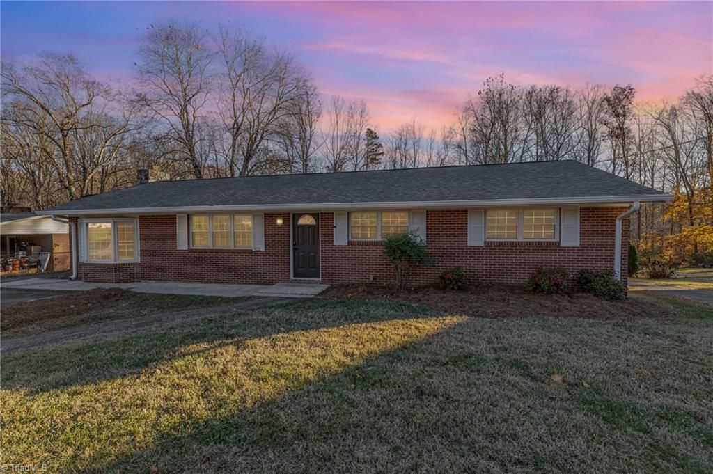 5012 Sitka Road, Walkertown, NC 27051