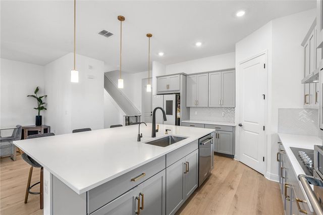 3085 EXPEDITION DRIVE, St Cloud, FL 34771