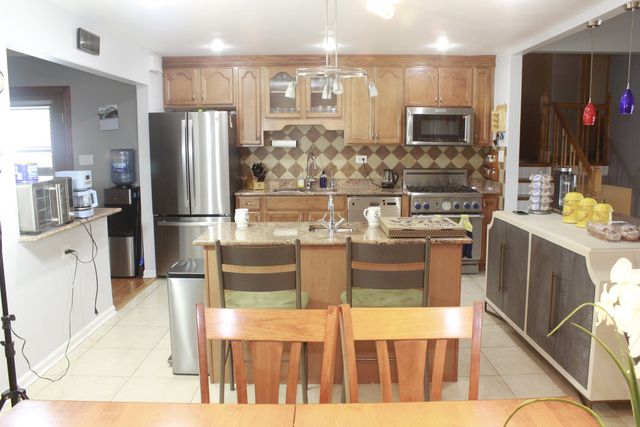 5639 N Manor Lane, Norwood Park Township, IL 60631