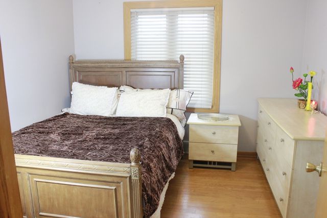 5639 N Manor Lane, Norwood Park Township, IL 60631