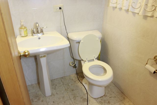 5639 N Manor Lane, Norwood Park Township, IL 60631