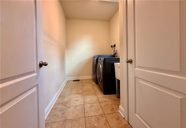127 Alder Dr, Pine Twp, PA 15090