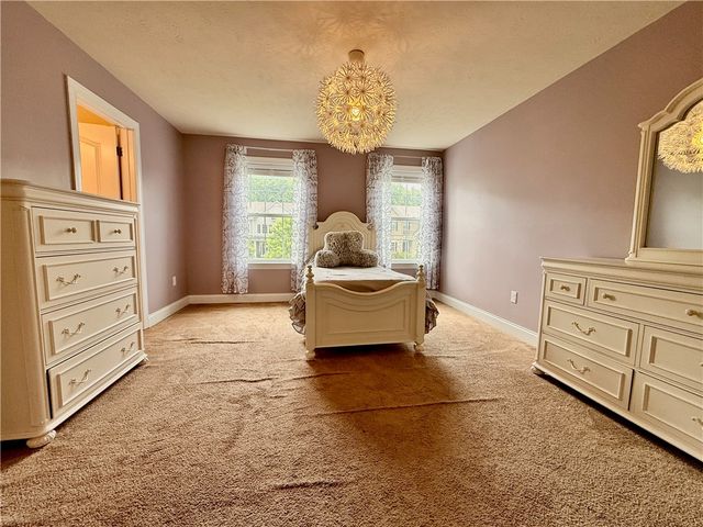 127 Alder Dr, Pine Twp, PA 15090