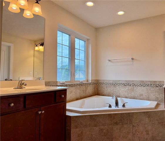 127 Alder Dr, Pine Twp, PA 15090