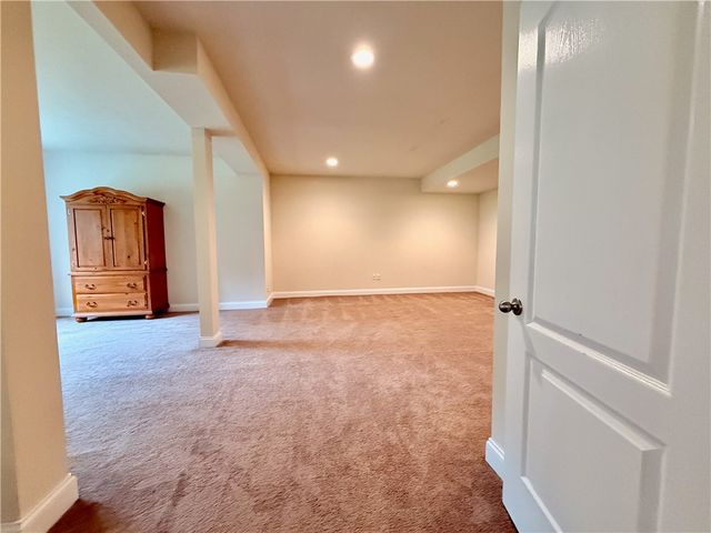 127 Alder Dr, Pine Twp, PA 15090