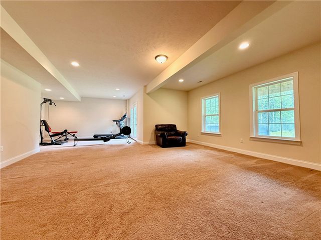 127 Alder Dr, Pine Twp, PA 15090