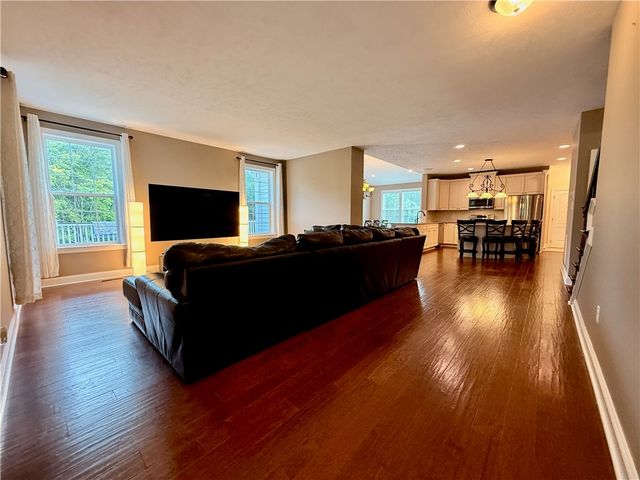 127 Alder Dr, Pine Twp, PA 15090