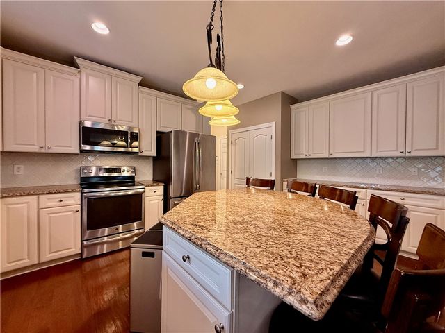 127 Alder Dr, Pine Twp, PA 15090