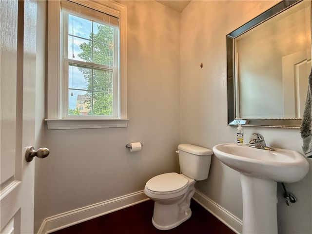 127 Alder Dr, Pine Twp, PA 15090