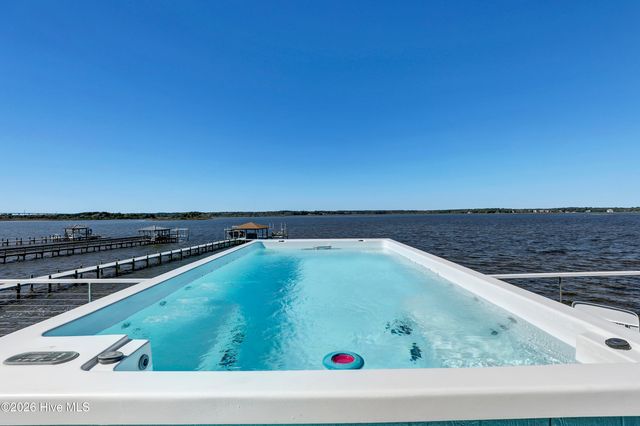 31 Osprey Drive, Sneads Ferry, NC 28460