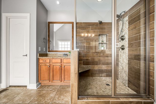 5230 Saint Ives Dr, Murfreesboro, TN 37128