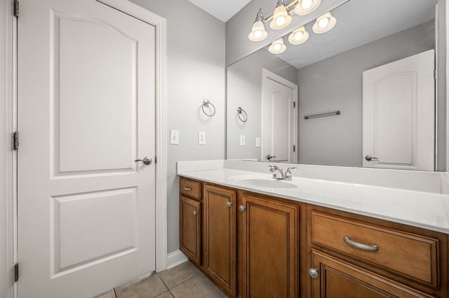 5230 Saint Ives Dr, Murfreesboro, TN 37128