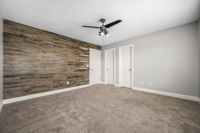 5230 Saint Ives Dr, Murfreesboro, TN 37128