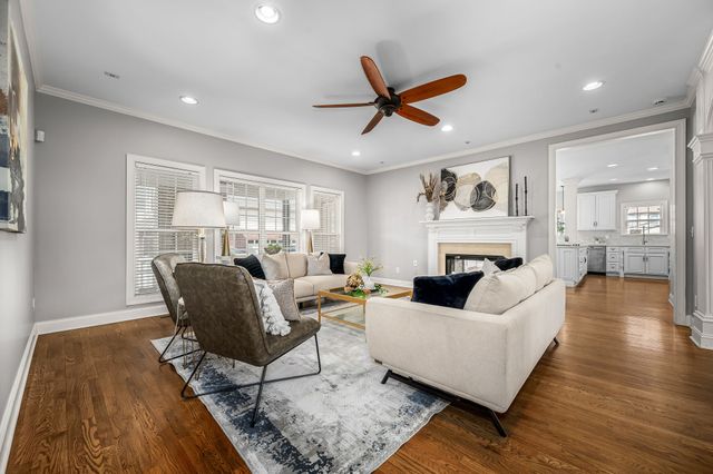 5230 Saint Ives Dr, Murfreesboro, TN 37128