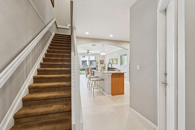 9070 Tremezzo Lane, Boynton Beach, FL 33472