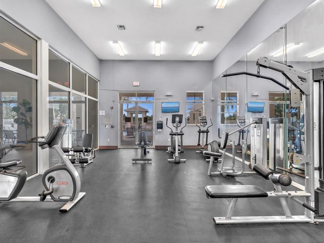 9070 Tremezzo Lane, Boynton Beach, FL 33472