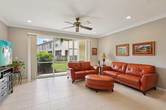 9070 Tremezzo Lane, Boynton Beach, FL 33472
