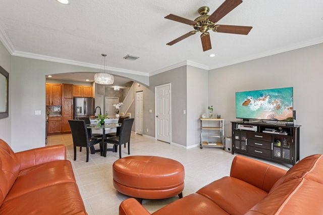9070 Tremezzo Lane, Boynton Beach, FL 33472