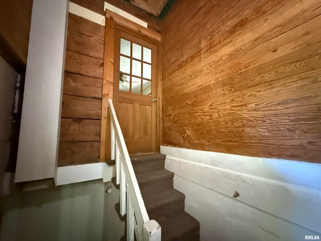 1312 W SYCAMORE Street, Carbondale, IL 62901