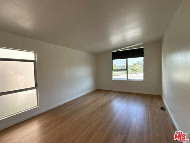 2243 Silver Ridge Avenue, Los Angeles, CA 90039