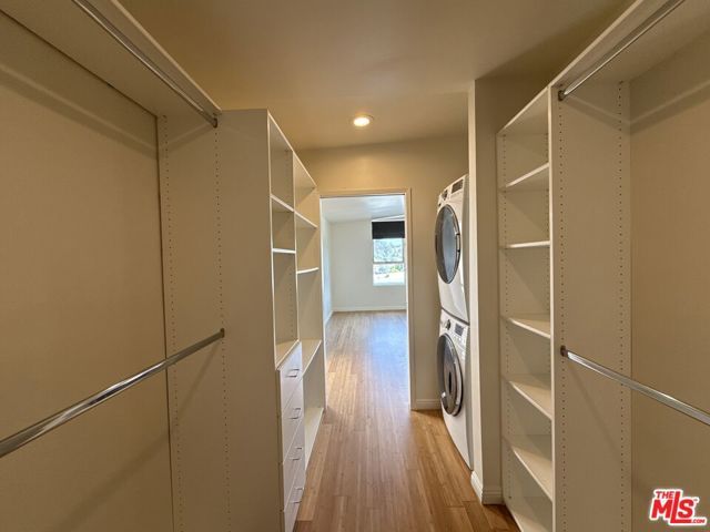 2243 Silver Ridge Avenue, Los Angeles, CA 90039