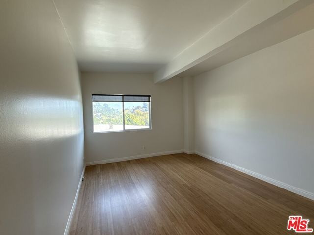 2243 Silver Ridge Avenue, Los Angeles, CA 90039