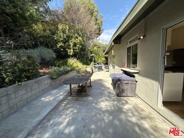 2243 Silver Ridge Avenue, Los Angeles, CA 90039