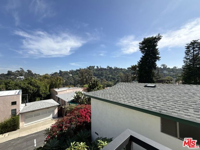 2243 Silver Ridge Avenue, Los Angeles, CA 90039