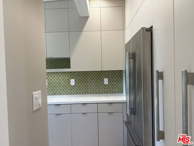 2243 Silver Ridge Avenue, Los Angeles, CA 90039