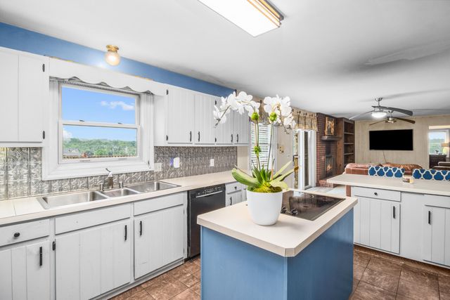102 Dogwood Trail, London, KY 40741