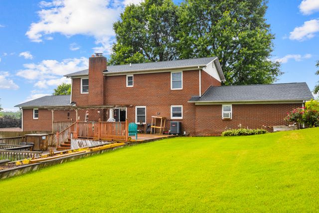 102 Dogwood Trail, London, KY 40741