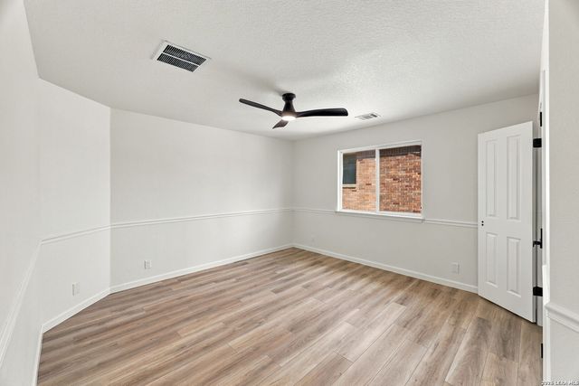 2502 Concan St, San Antonio, TX 78251