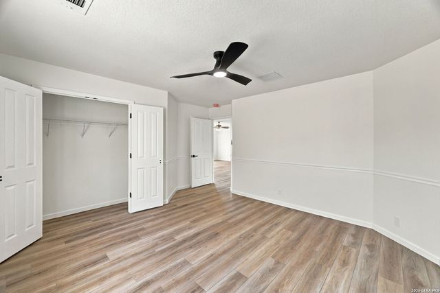 2502 Concan St, San Antonio, TX 78251