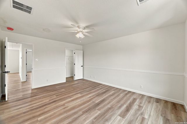 2502 Concan St, San Antonio, TX 78251