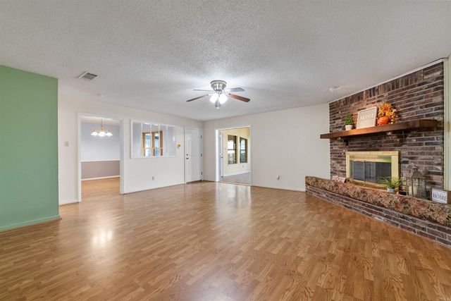 926 Karla Circle, Sherwood, AR 72120