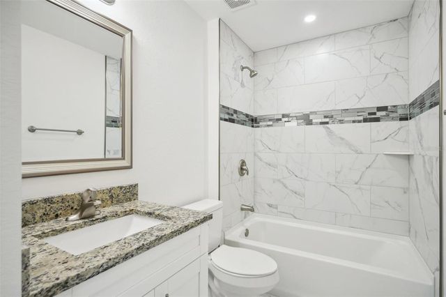 1213 NW 13TH AVE, Cape Coral, FL 33993