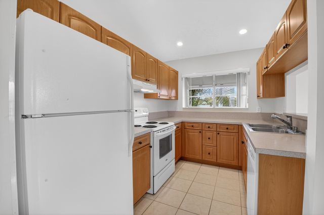 11151 Autoro Court, Boca Raton, FL 33498