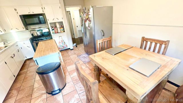 710 W Tahlequah, Sulphur, OK 73086