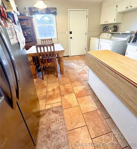 710 W Tahlequah, Sulphur, OK 73086